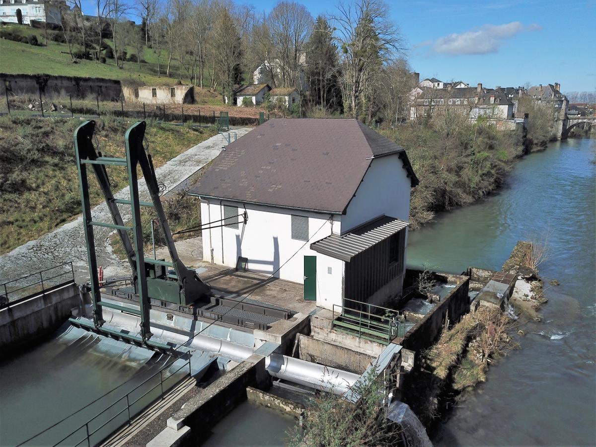 Buying, selling hydroelectric power plants, appraisal Advertisements