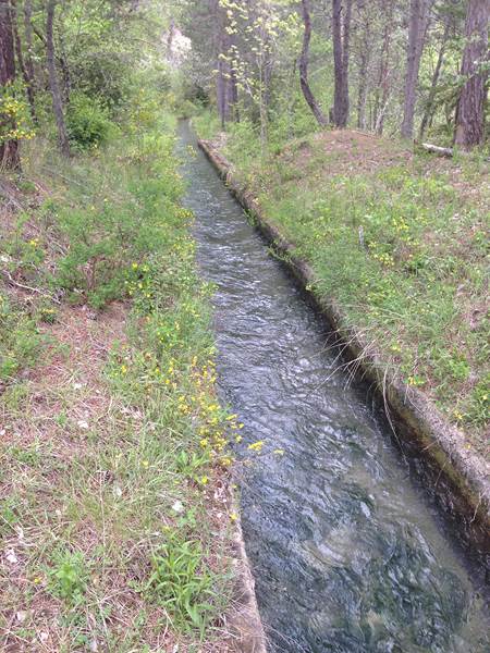 canal d amenée d eau d une microcentrale