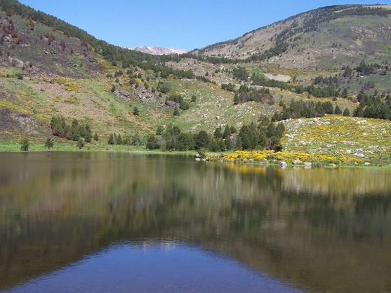lac d'altitude d'une microcentrale hydroélectrique