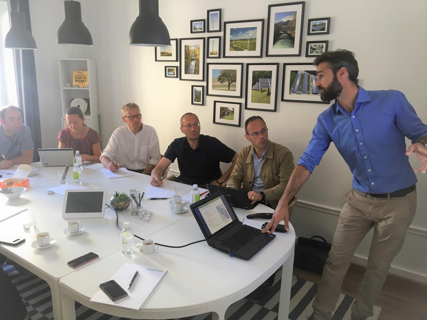 Séminaire d'information hydro/solaire à Paris