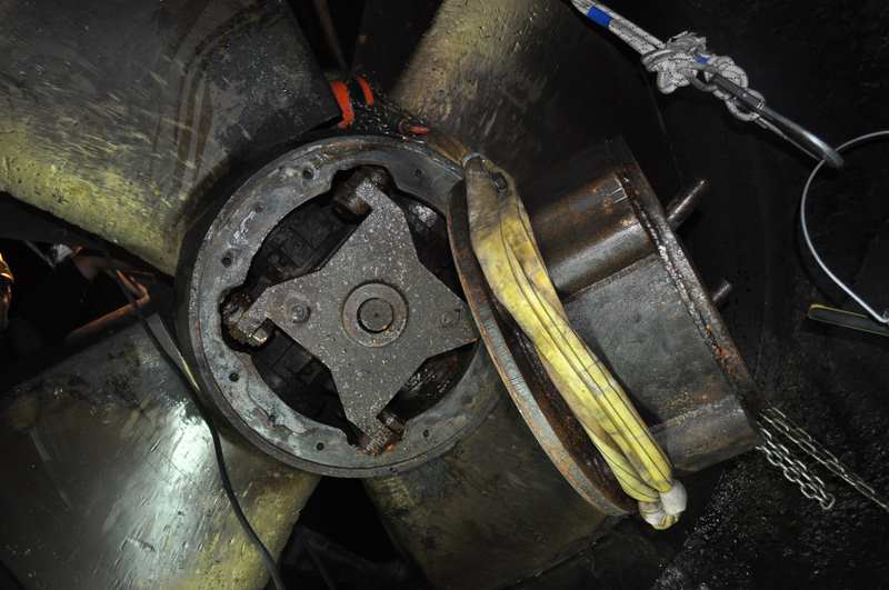 turbine Kaplan Dumont en cours de démontage
